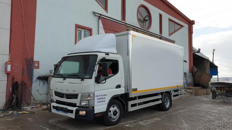 MITSUBISHI FUSO CANTER